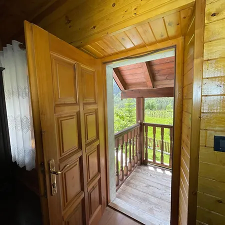 Kompleksi Zorgji Курортный комплекс Тети