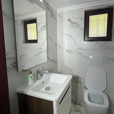 Kompleksi Zorgji * Тети