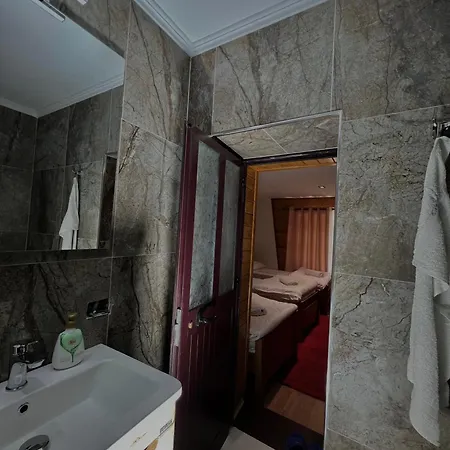 Kompleksi Zorgji Курортный комплекс *