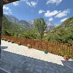 Kompleksi Zorgji Resort *