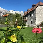 Resort Kompleksi Zorgji