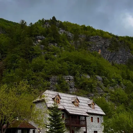 Resort Kompleksi Zorgji Theth
