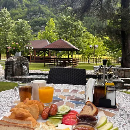 Kompleksi Zorgji Resort *