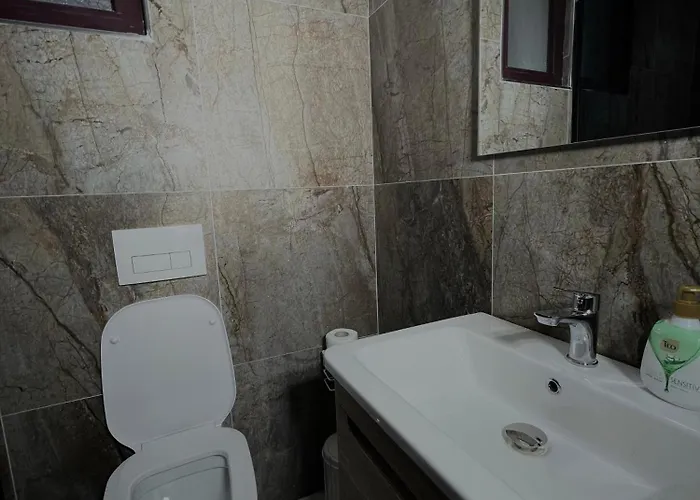 Kompleksi Zorgji * Theth